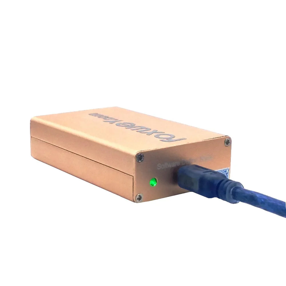 New SDR  RTL2832U R820T HF reception 100K-1.8G TXCO 0.5 PPM SMA software defined radio accurate frequency